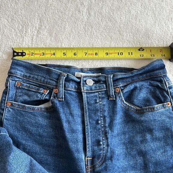 Levi’s Wedgie Straight button fly raw hem ankle dark wash, denim jeans size 30 - Picture 8 of 11